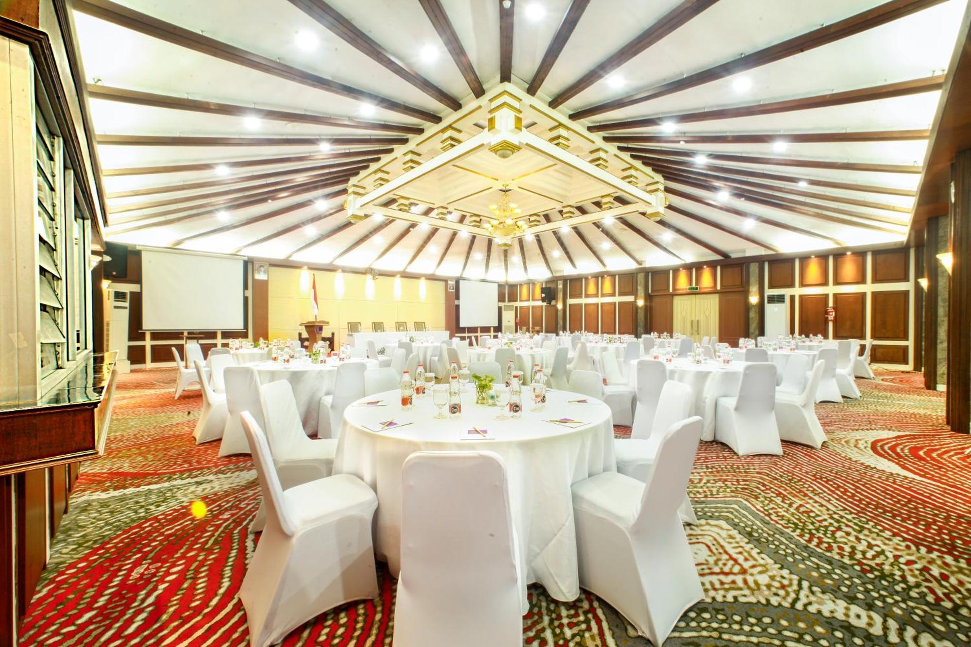 Grand Inna Tunjungan Surabaya Exterior foto